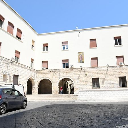 Corte Trecantaia 11 Holiday Hotel Bari Exterior photo