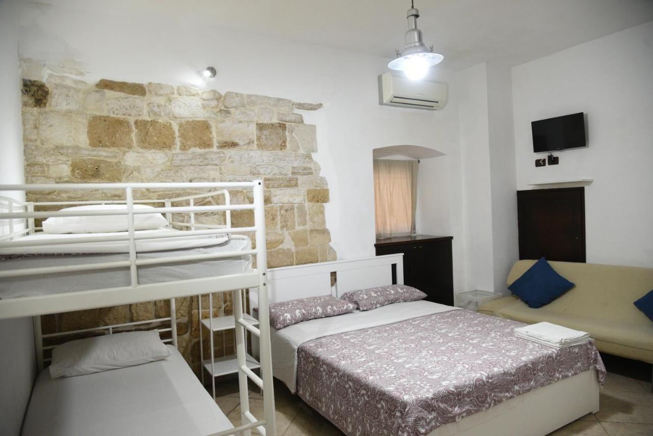 Corte Trecantaia 11 Holiday Hotel Bari Exterior photo
