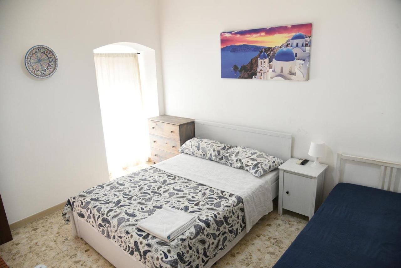 Corte Trecantaia 11 Holiday Hotel Bari Exterior photo