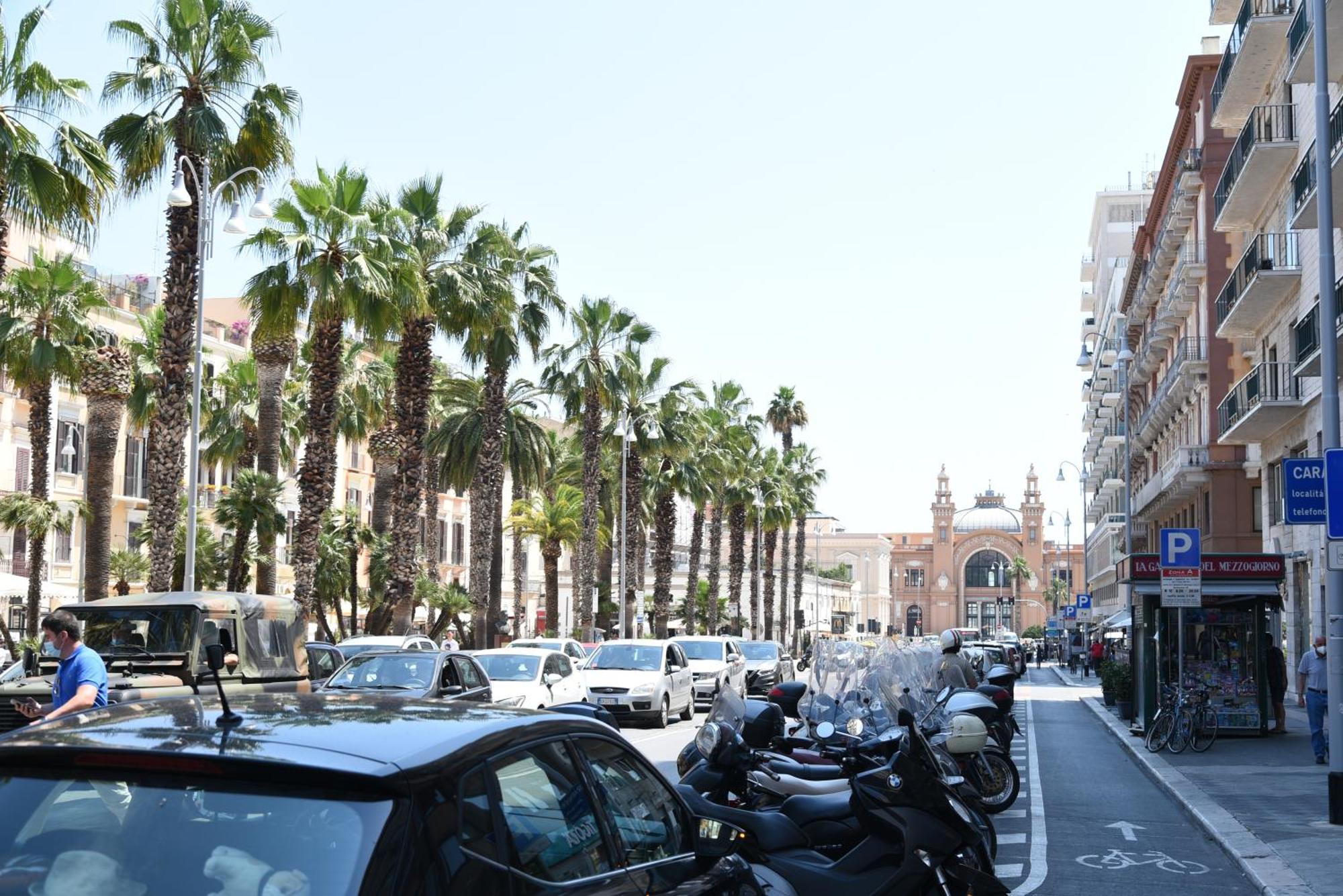 Corte Trecantaia 11 Holiday Hotel Bari Exterior photo